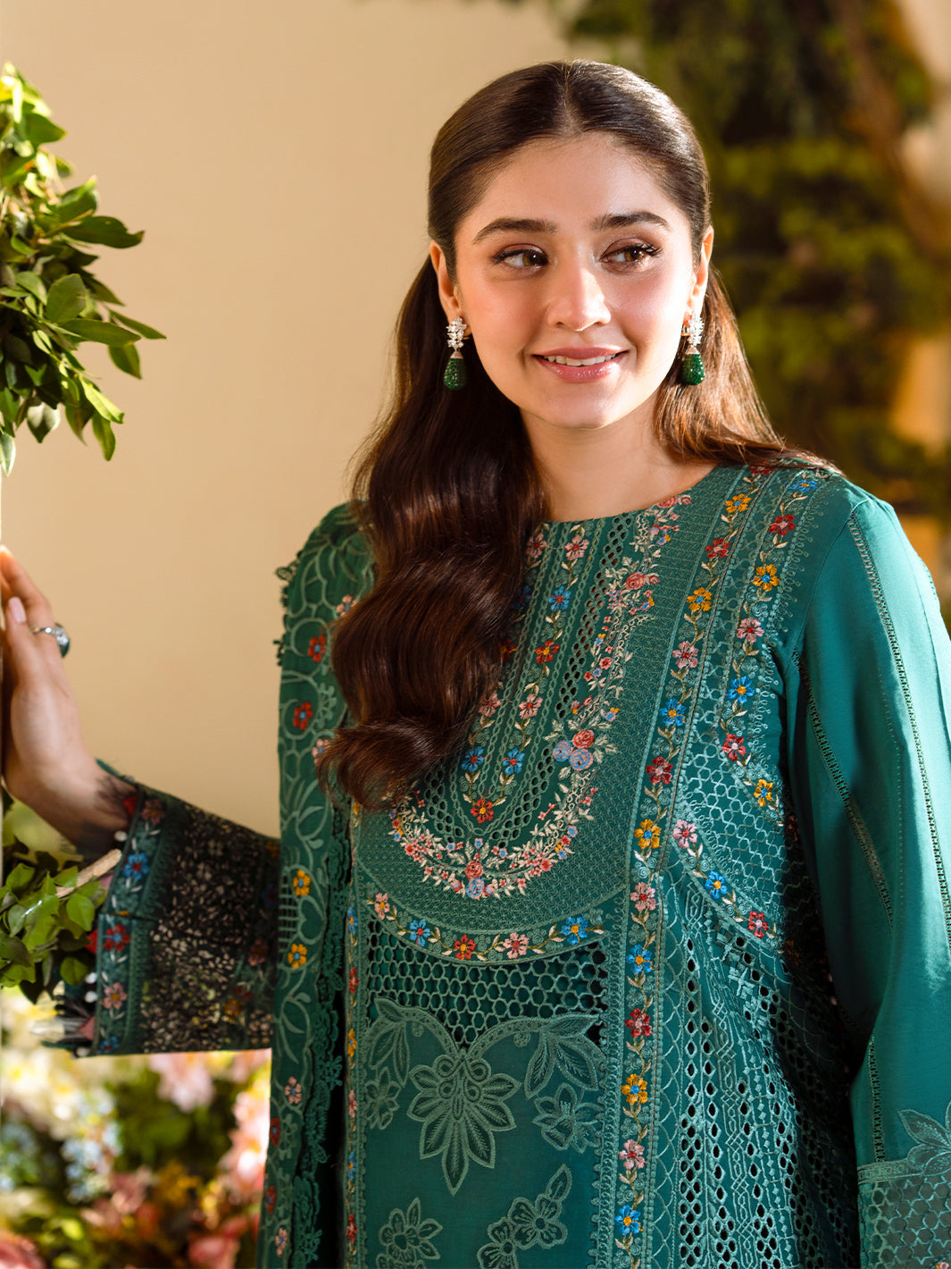102 - A | BIN ILYAS LUXURY 3-PC LAWN Binilyas