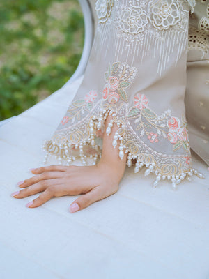 104 - B | BIN ILYAS LUXURY 3-PC LAWN Binilyas