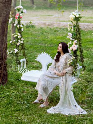 104 - B | BIN ILYAS LUXURY 3-PC LAWN Binilyas