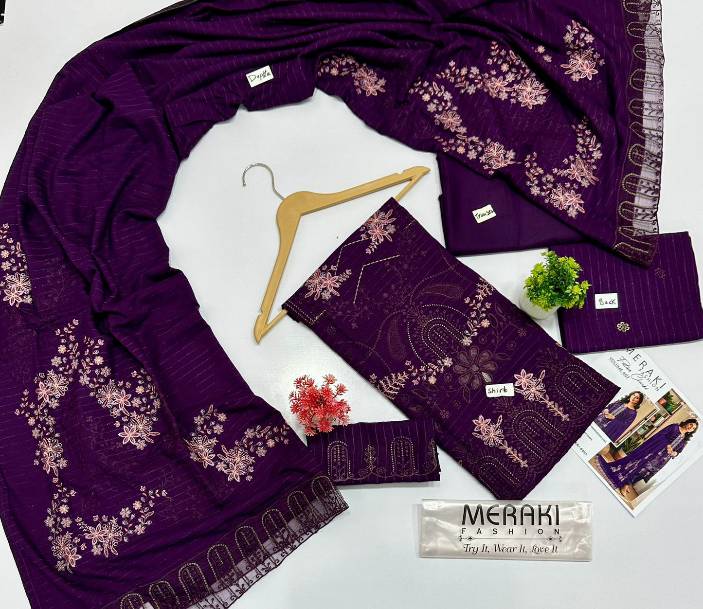 MERAKI FASHION VOL 407 CHAMKI PEACH WOOL (8 SUITS)