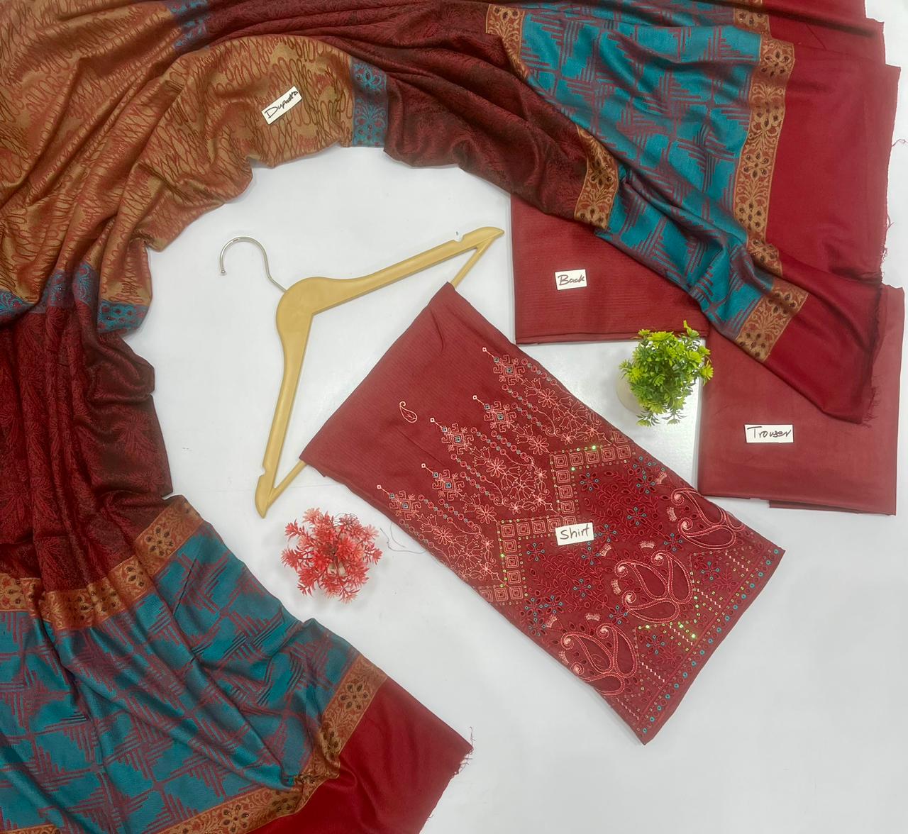 Daman Applic Heavy Embroidery Dhanak (6 Suits)