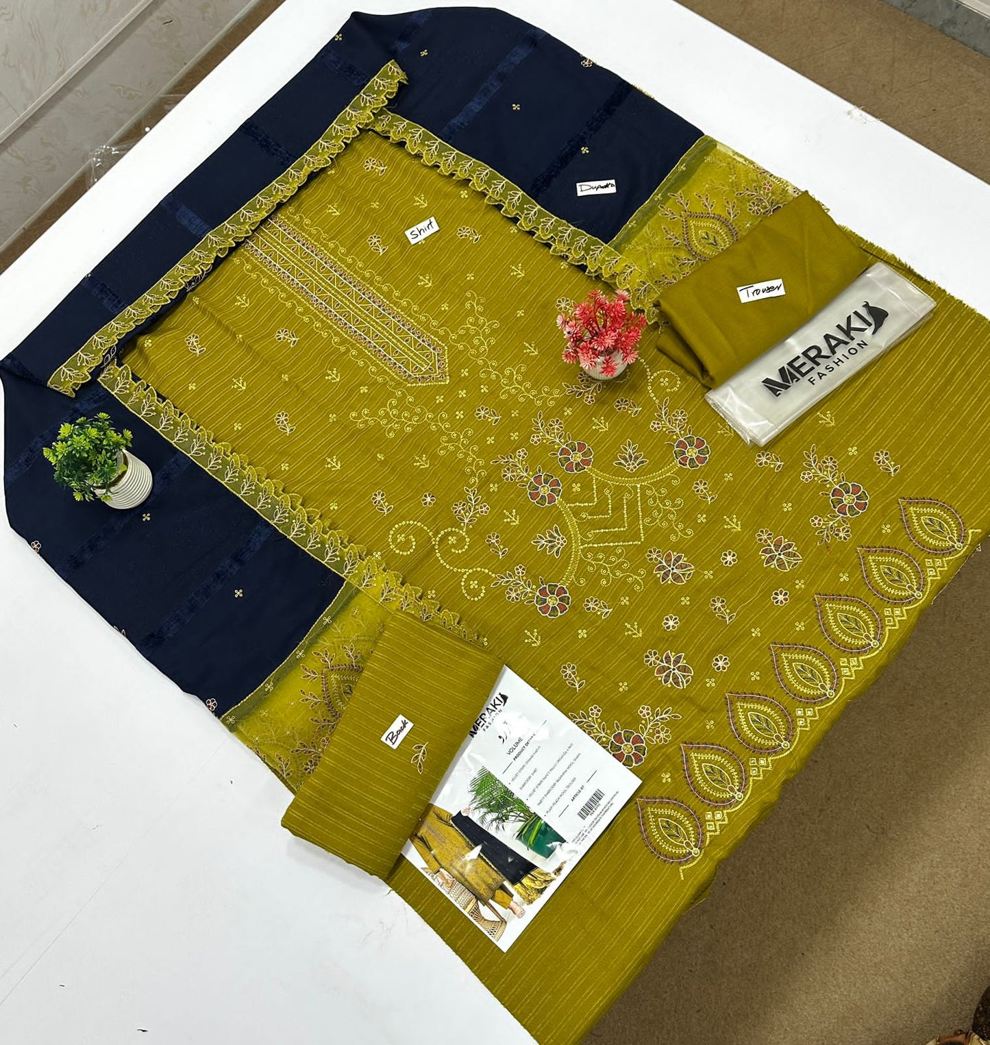 Meraki Fashion Vol 440 ( 8 Suits)