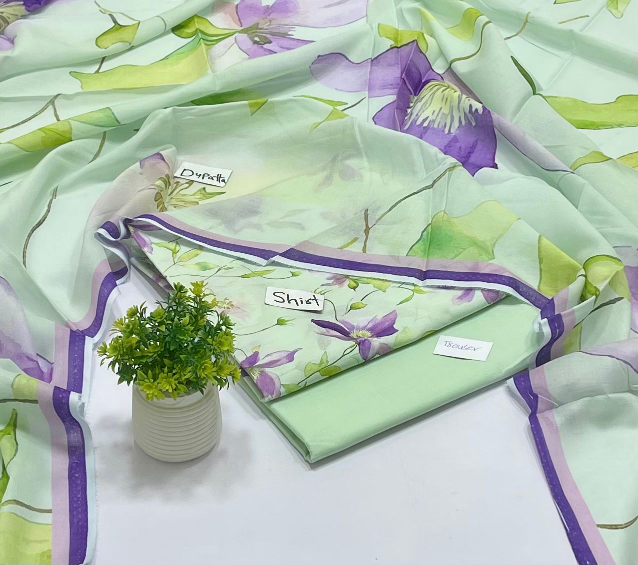English Print Original Brand 3 Pc Lawn (10 Suits )