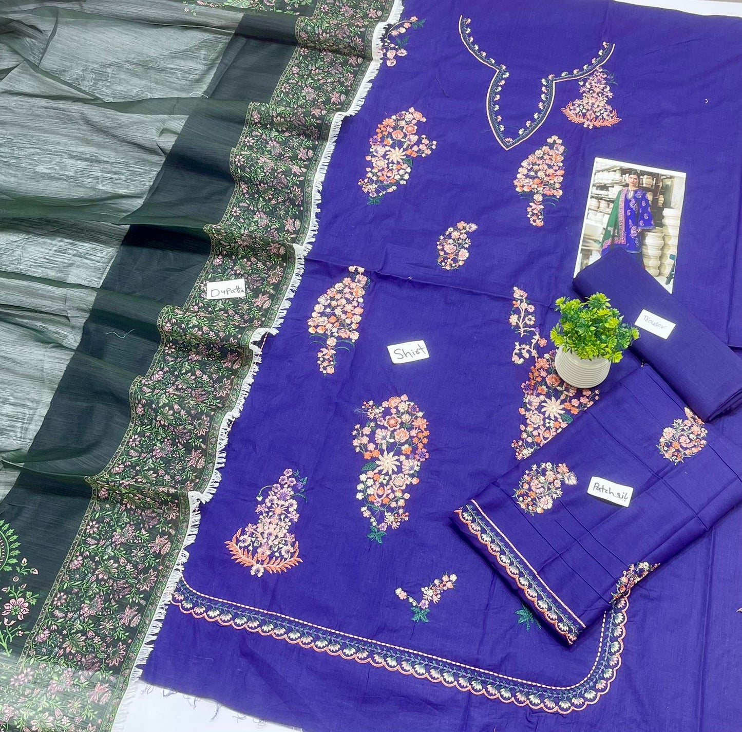 Hit Code 3 Pc Lawn (9 Suits)