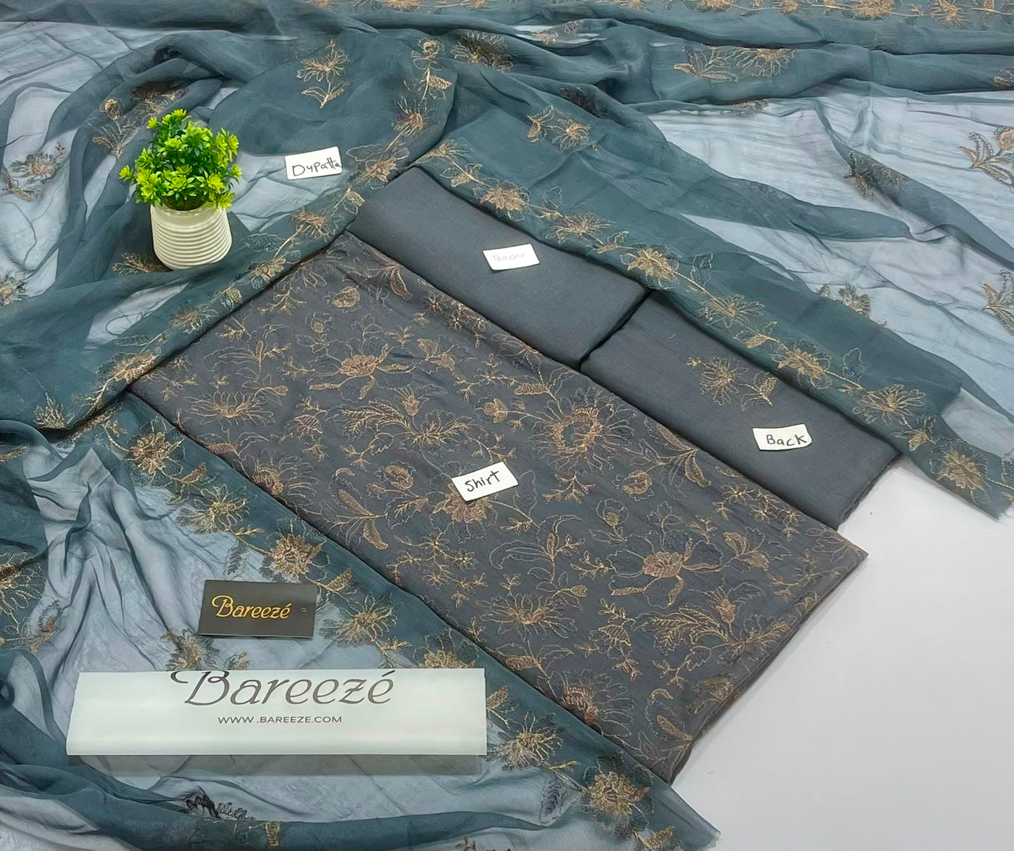 Original Brand Bareeza Chawla Karandi 3 Pc (6 Suits )